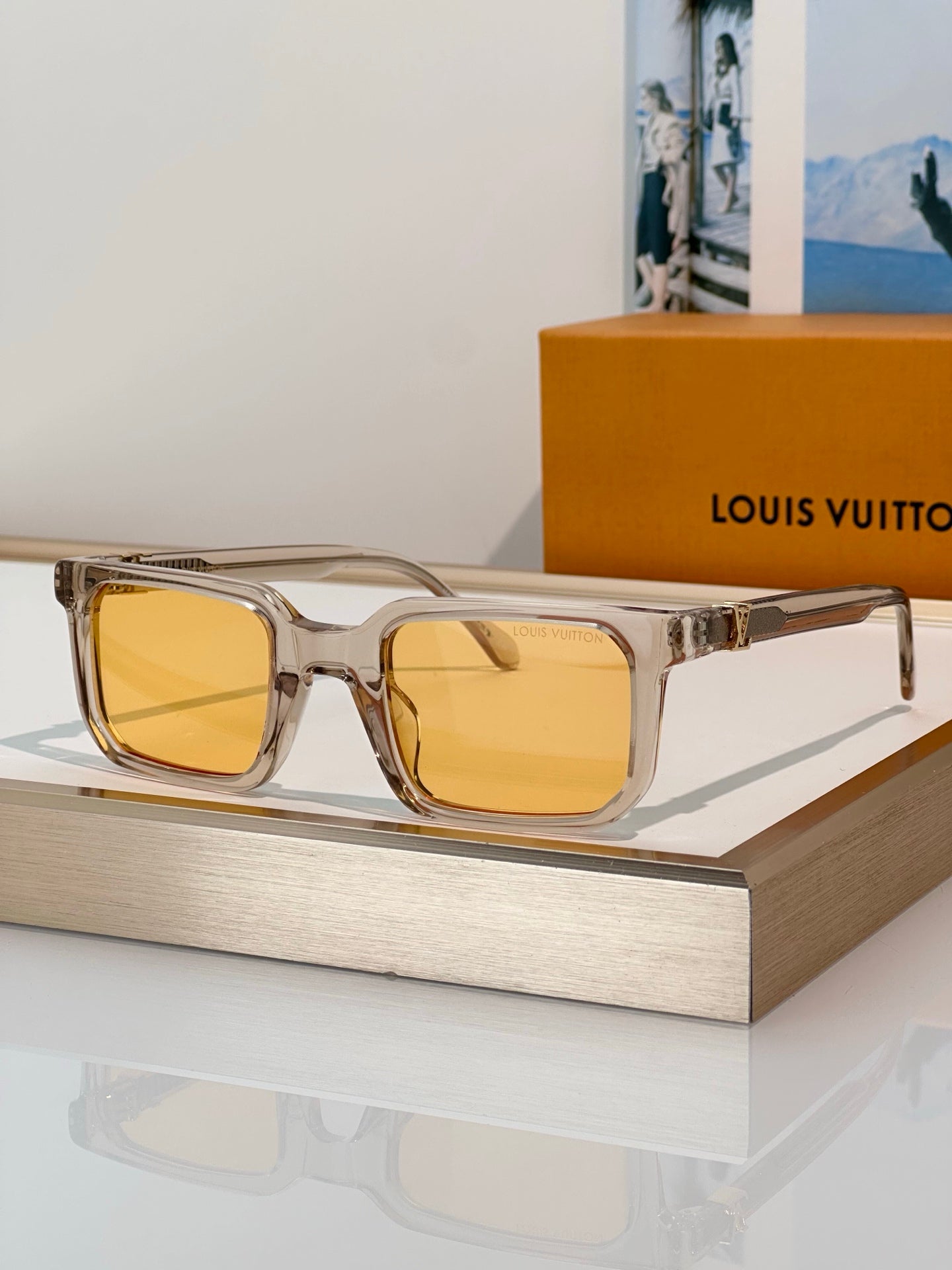 Louis Vuitton Men Z3291U Beige Sunglasses
