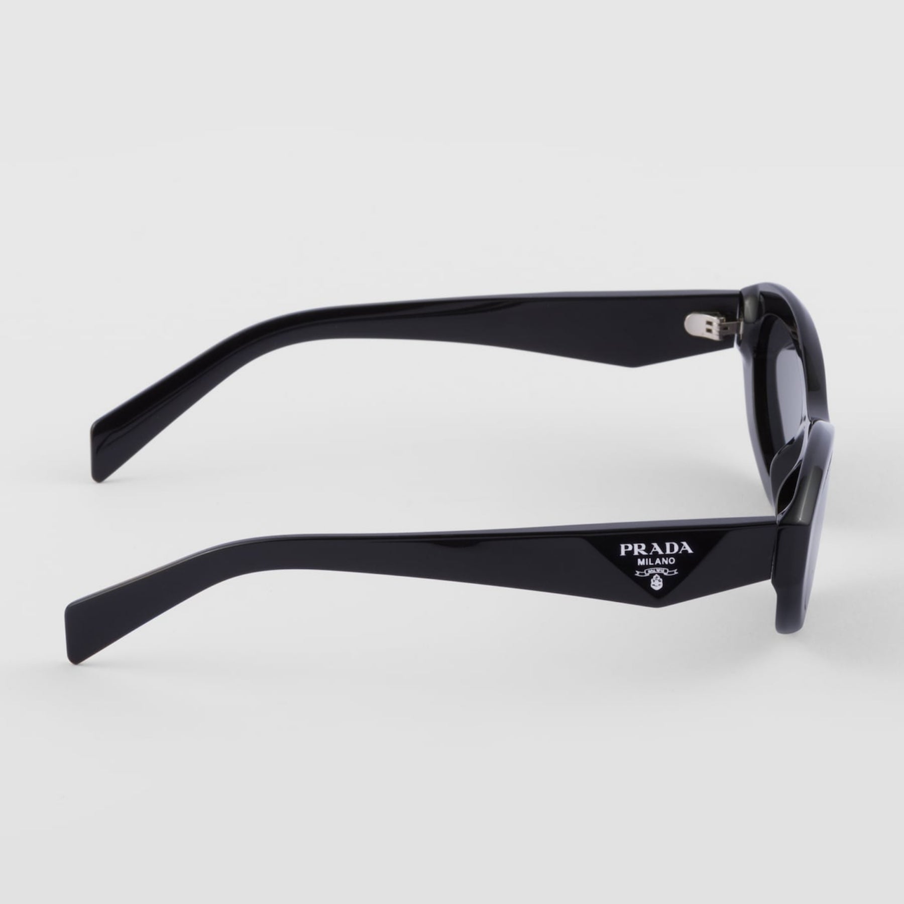 Prada Women Oval Frame Lava Black Sunglasses