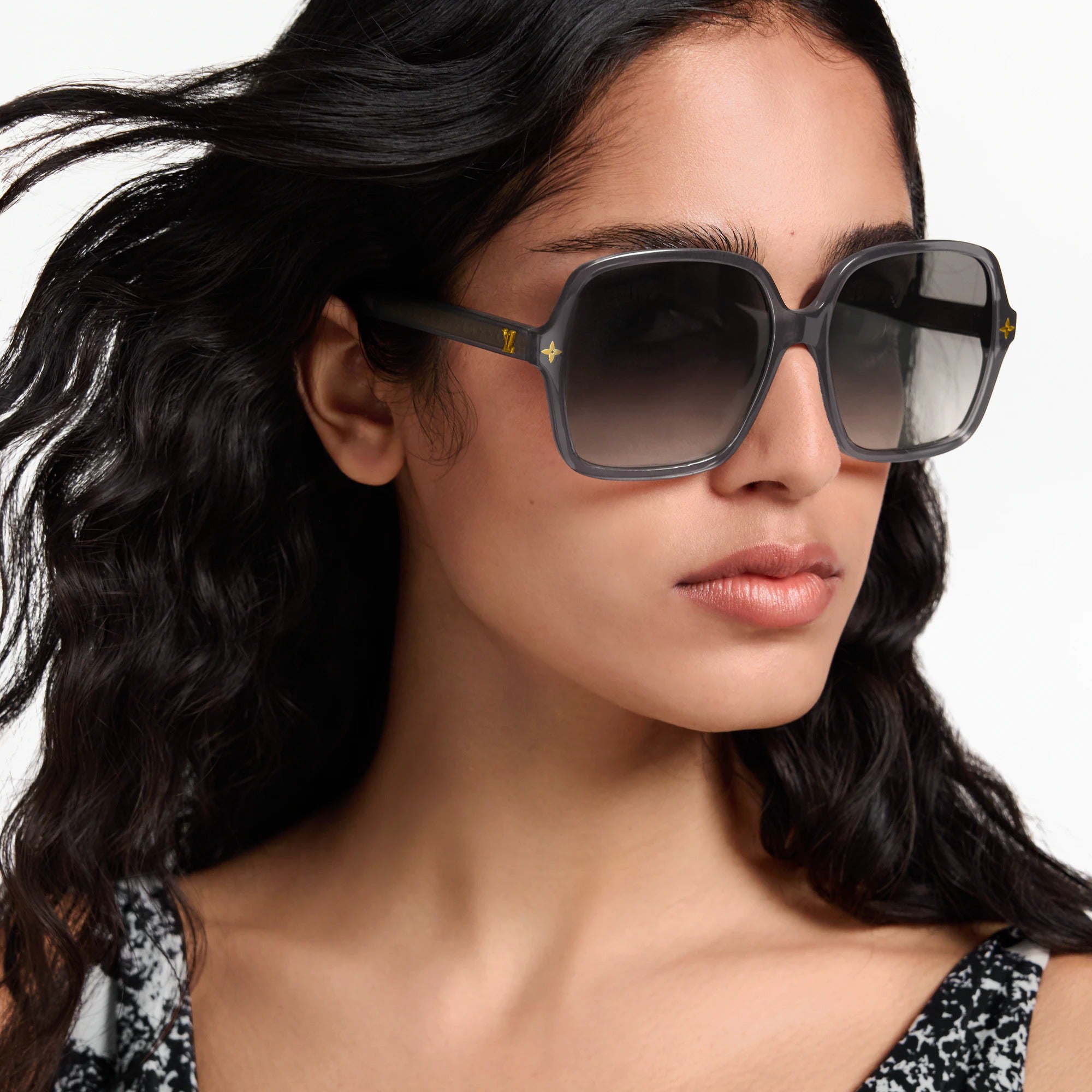 Louis Vuitton Women Square Frame Onyx Black Sunglasses