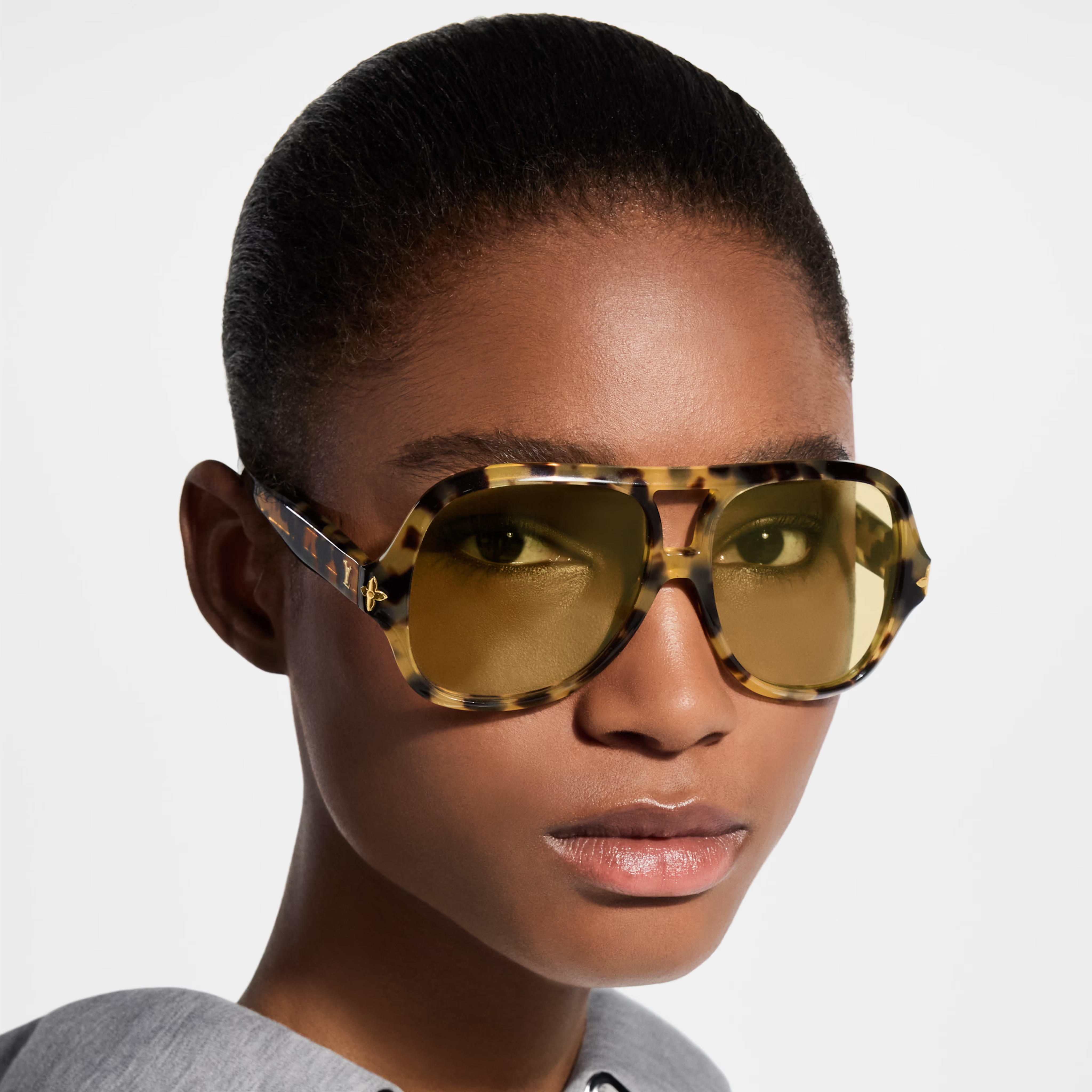 Louis Vuitton Women Square Frame Brown Sunglasses