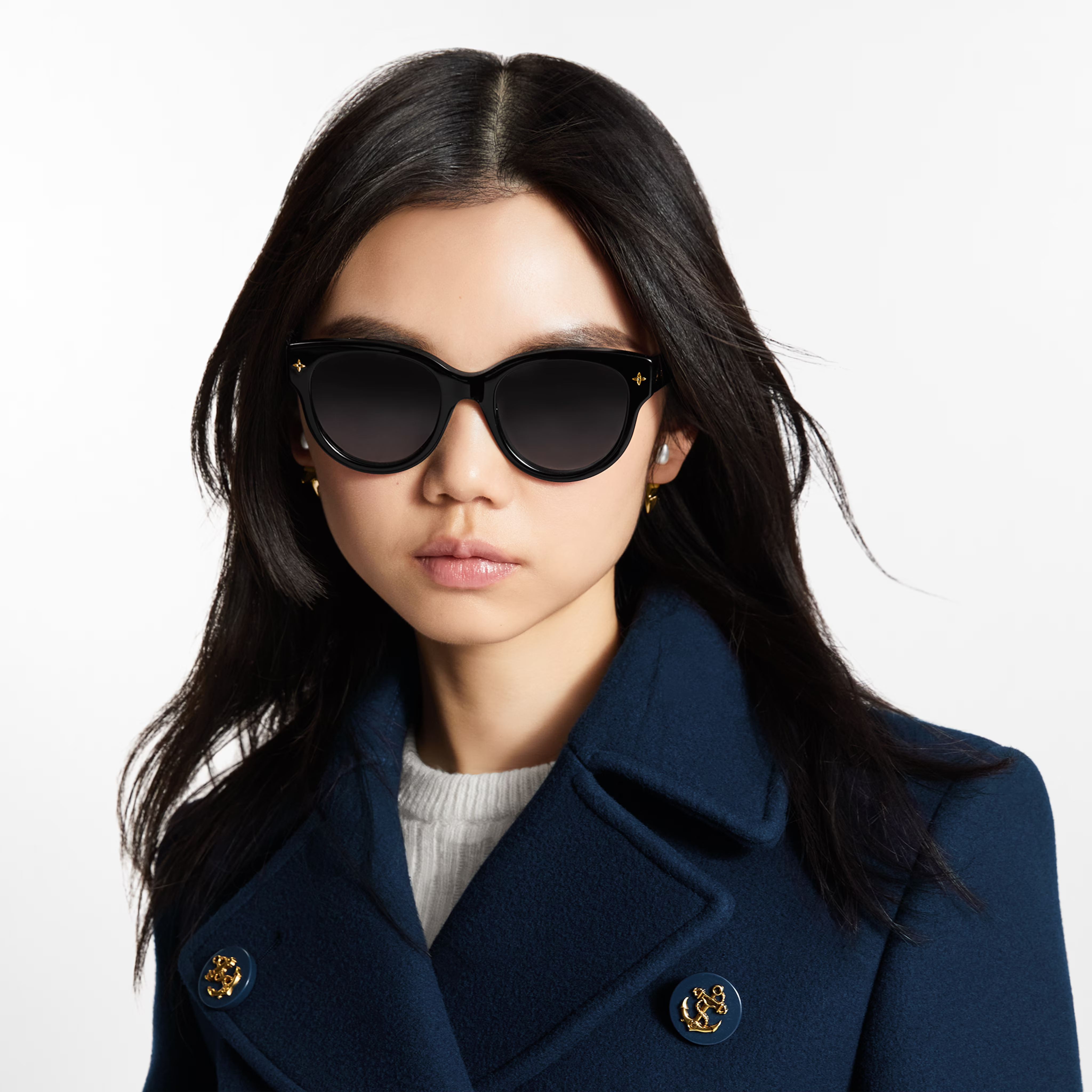 Louis Vuitton Women Round Frame Ash Black Sunglasses