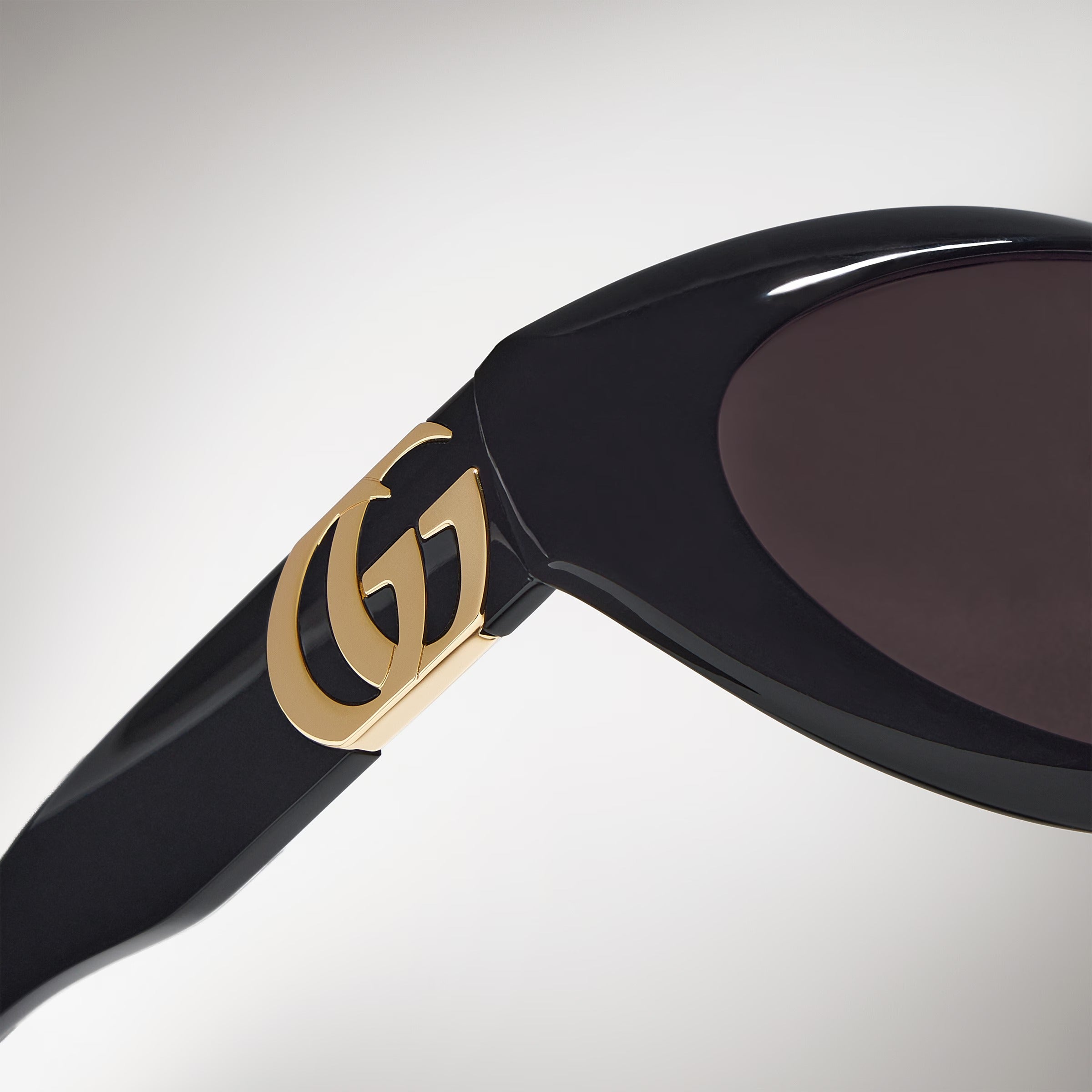 Gucci Women Cat Eye Frame Black Sunglasses
