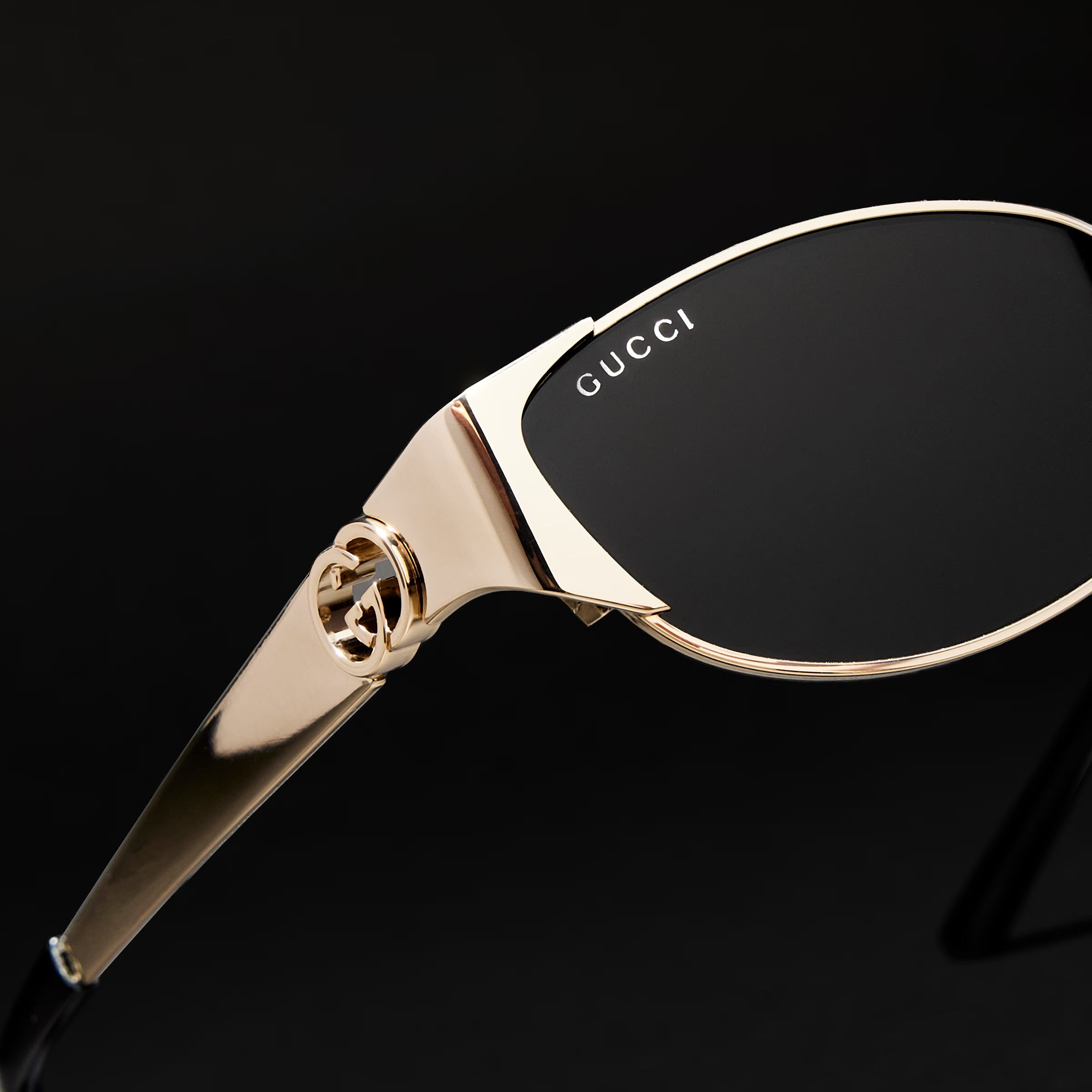 Gucci Women Oval Frame Gold Tone sunglasses