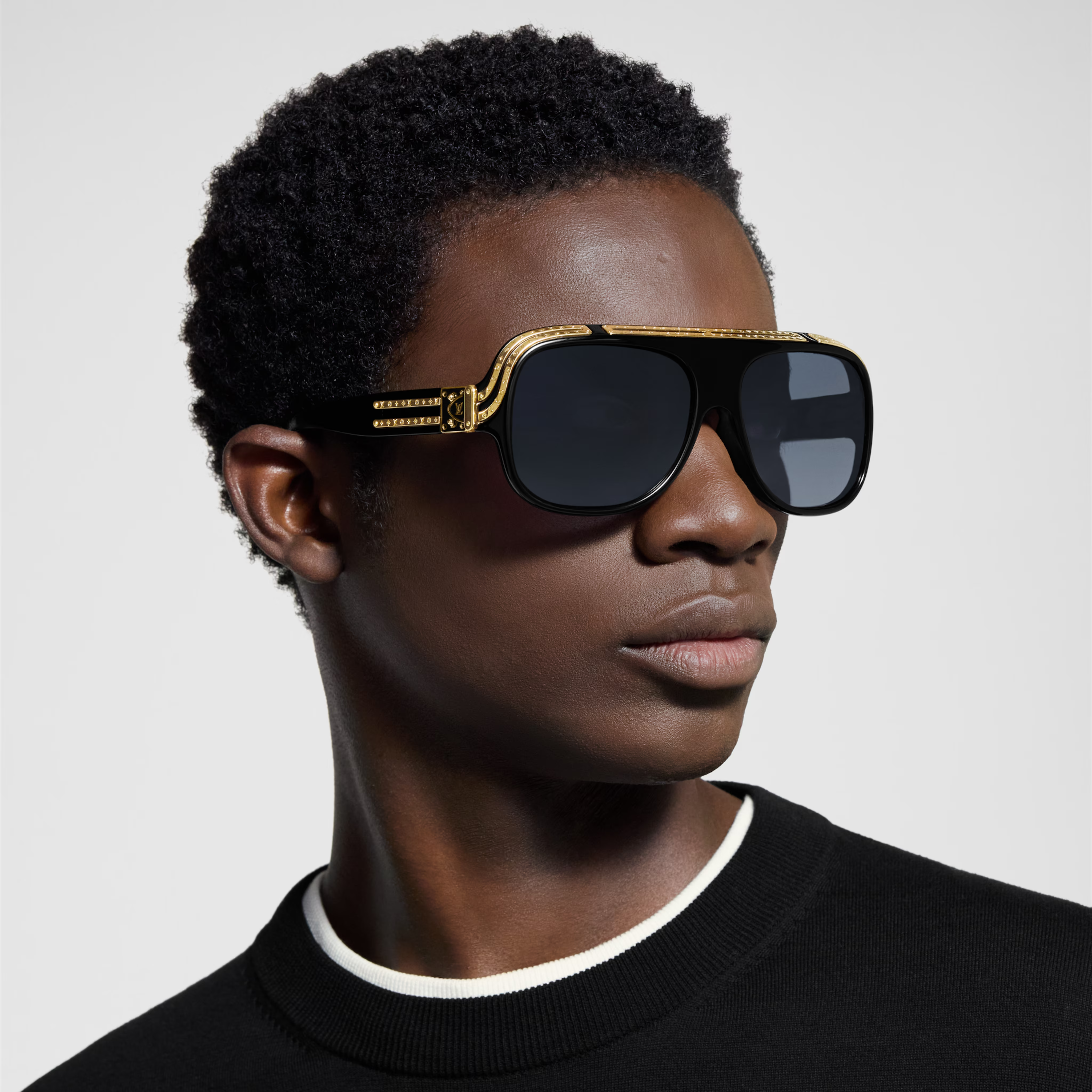 Louis Vuitton Men Pilot Frame Smoky Black Sunglasses