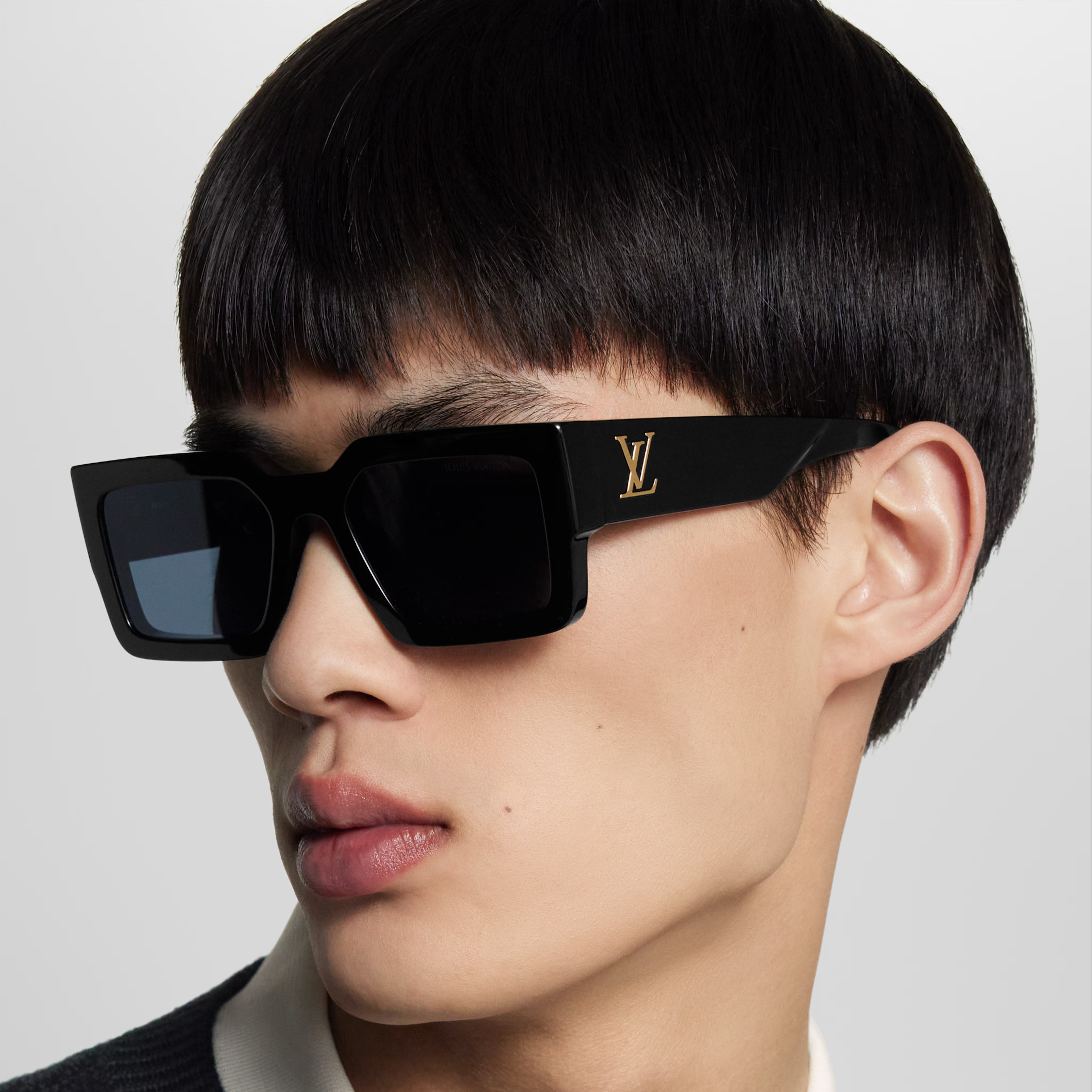 Louis Vuitton Men Square Deep Shiny Black Sunglasses