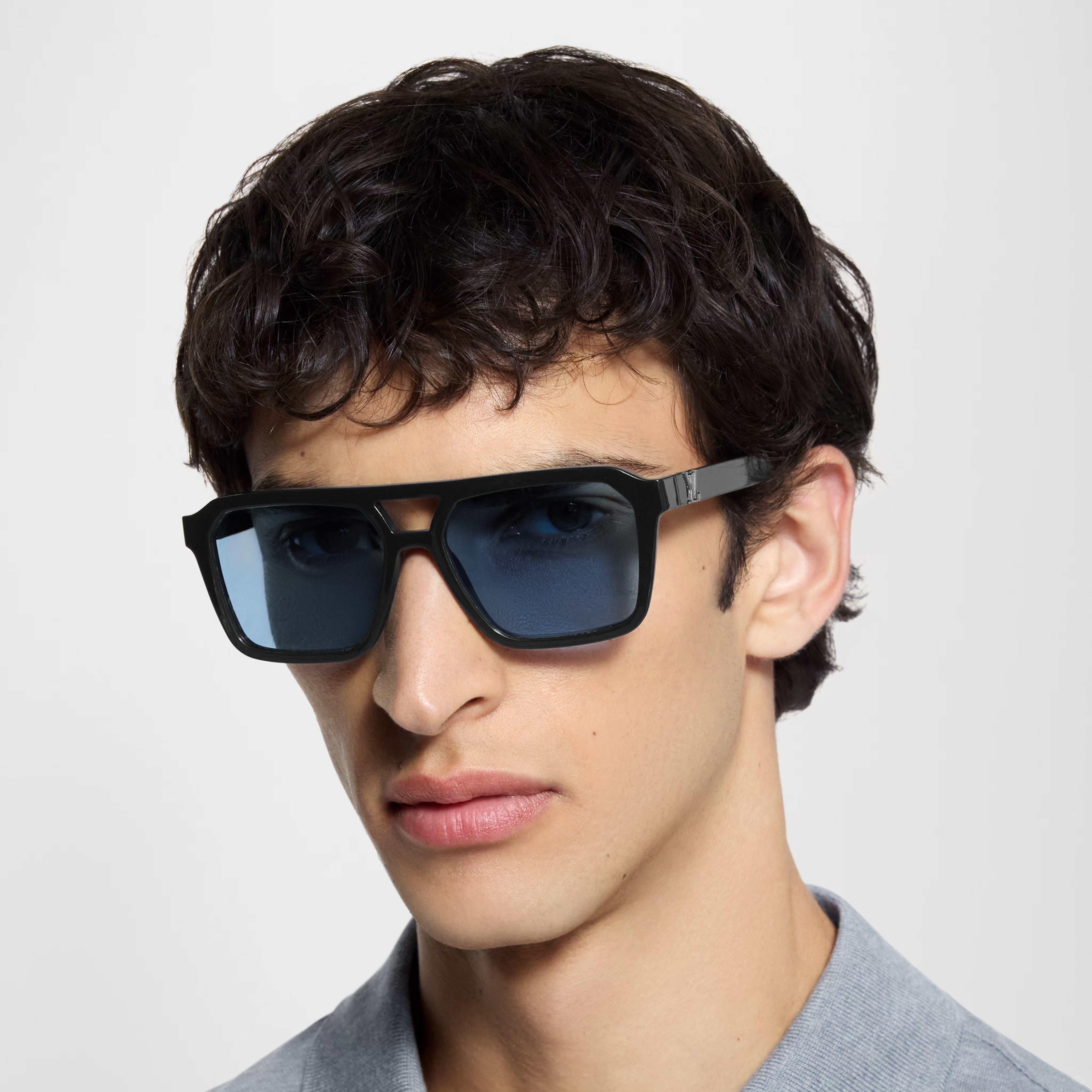 Louis Vuitton Men Square Frame Soft Black Sunglasses