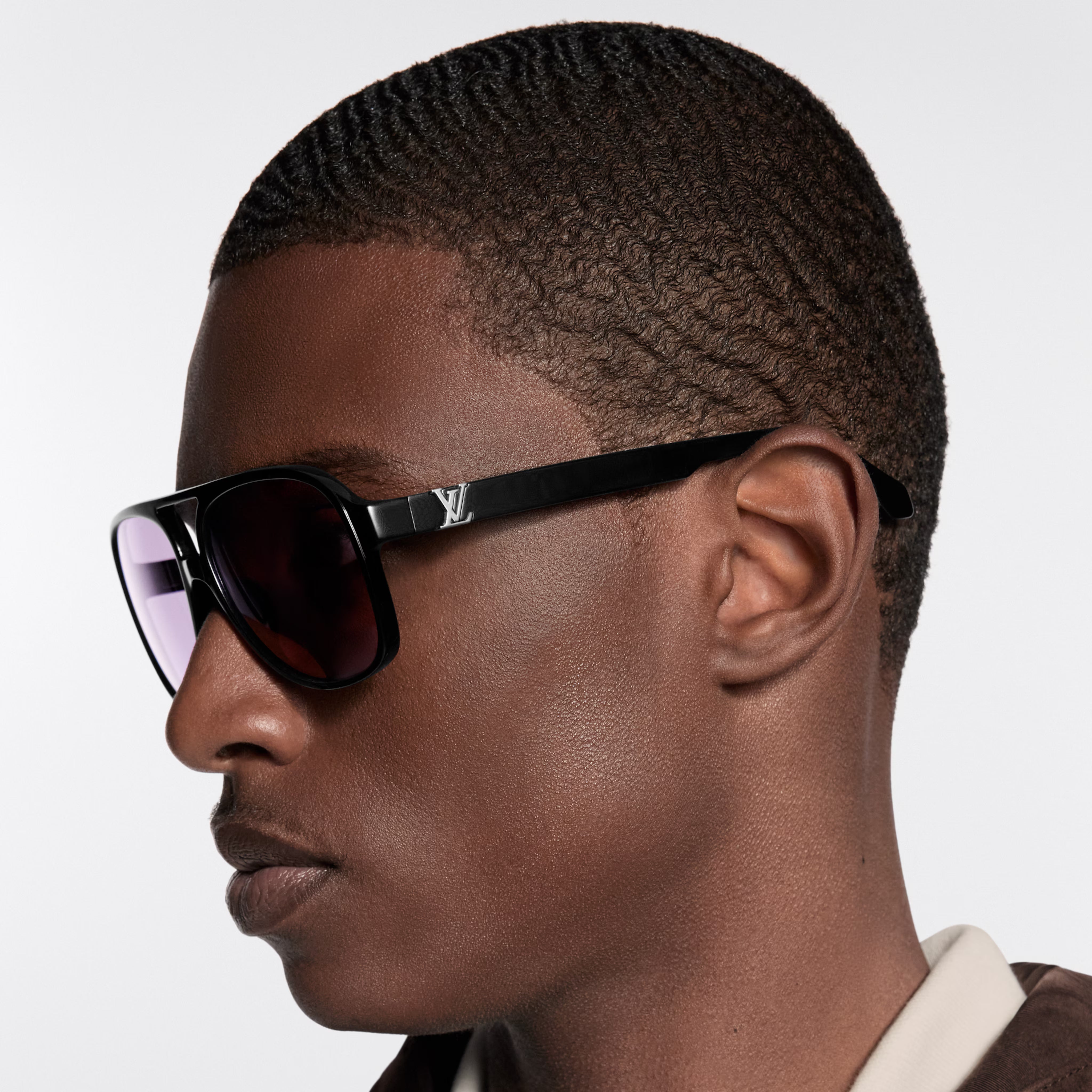 Louis Vuitton Men Pilot Frame Dusty Black Sunglasses