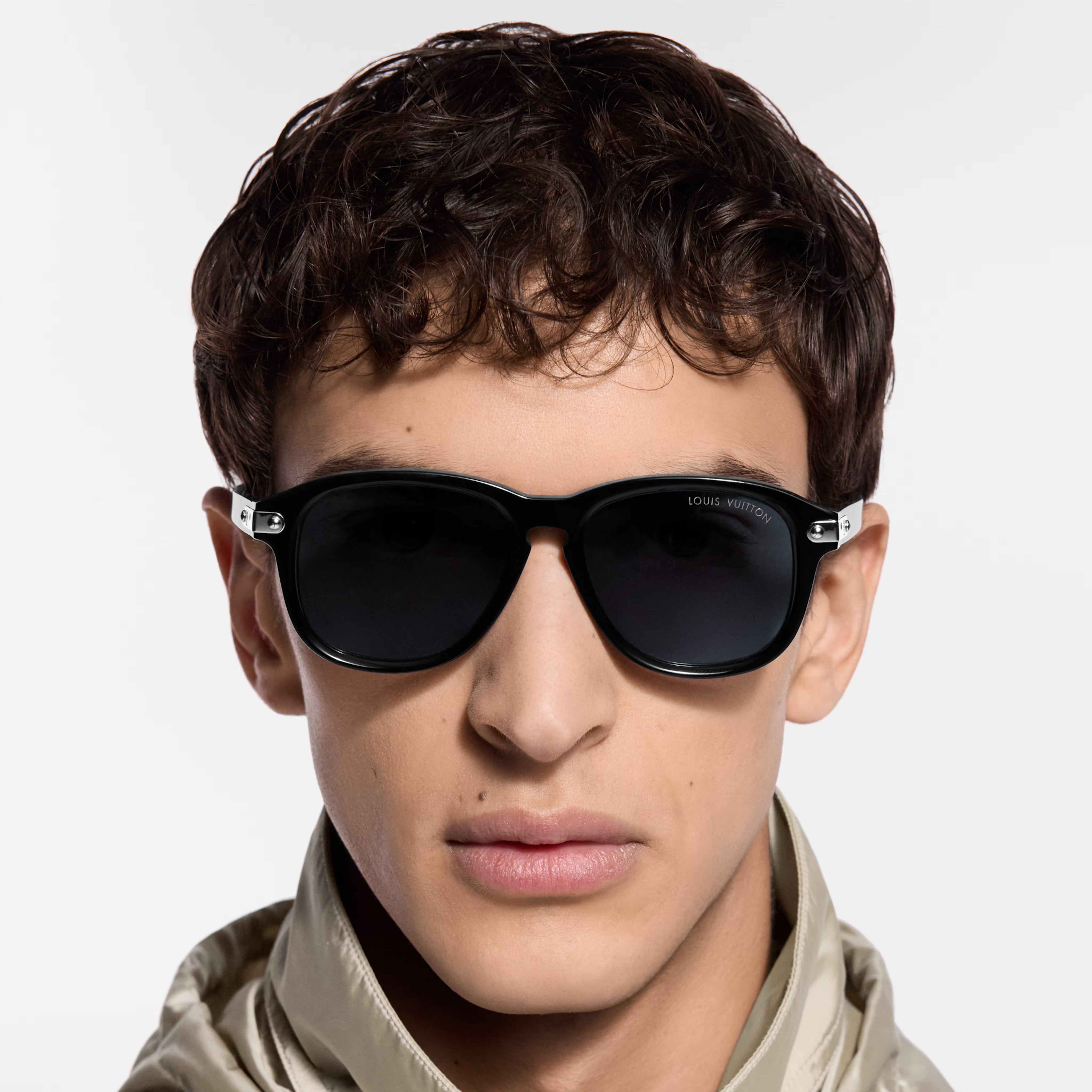 Louis Vuitton Men Aviator Frame Shiny Black Sunglasses