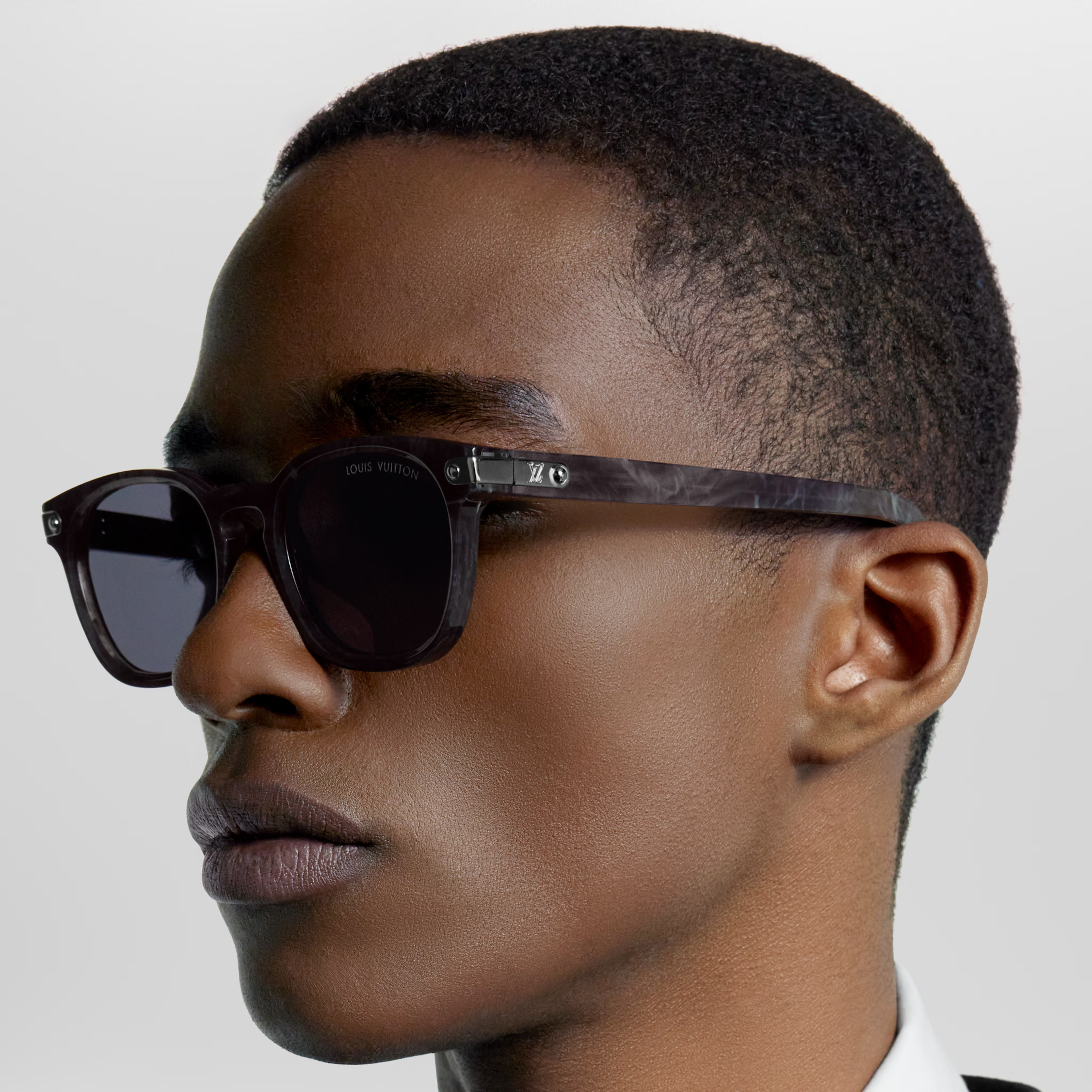 Louis Vuitton Men Aviator Frame Anthracite Marble Sunglasses