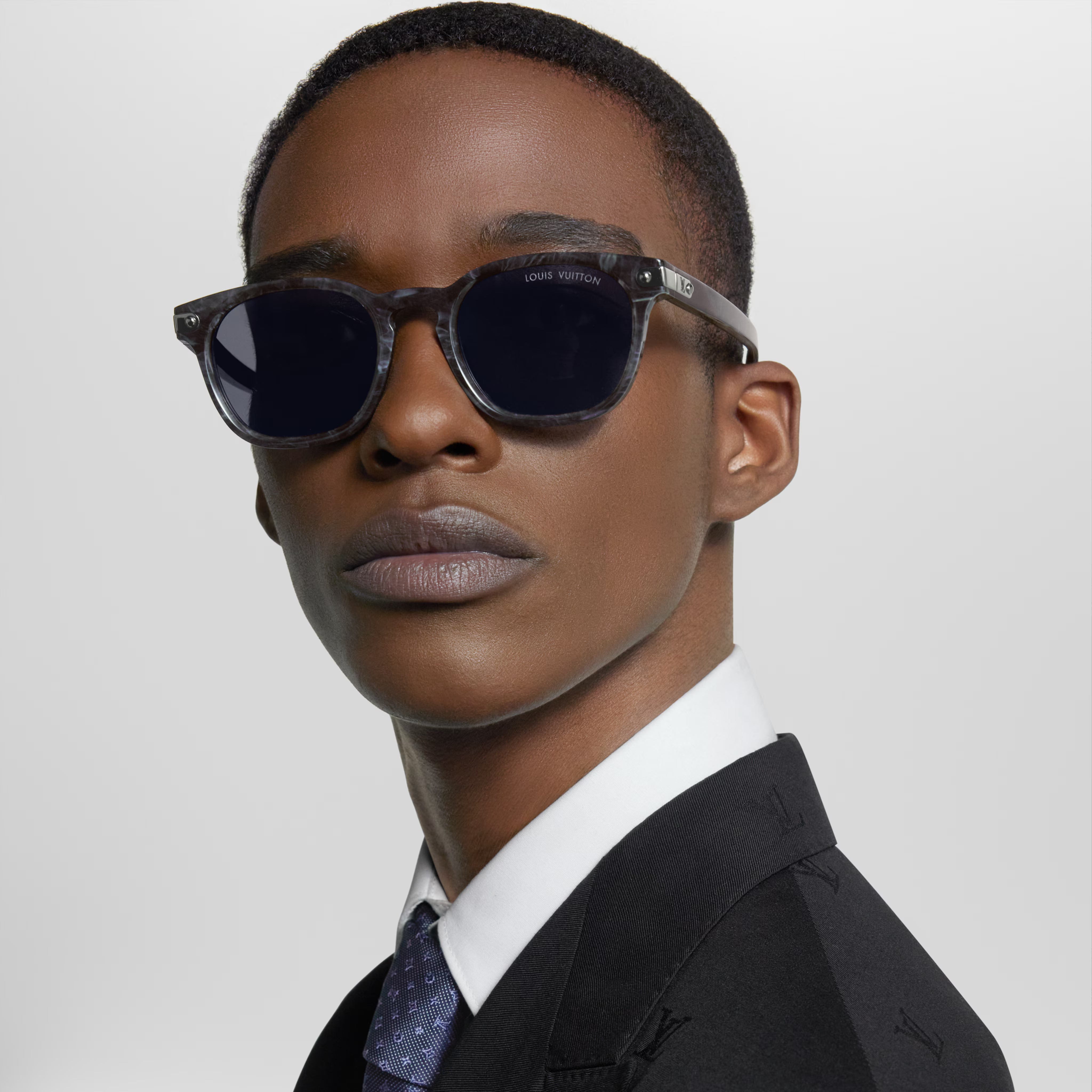 Louis Vuitton Men Aviator Frame Anthracite Marble Sunglasses