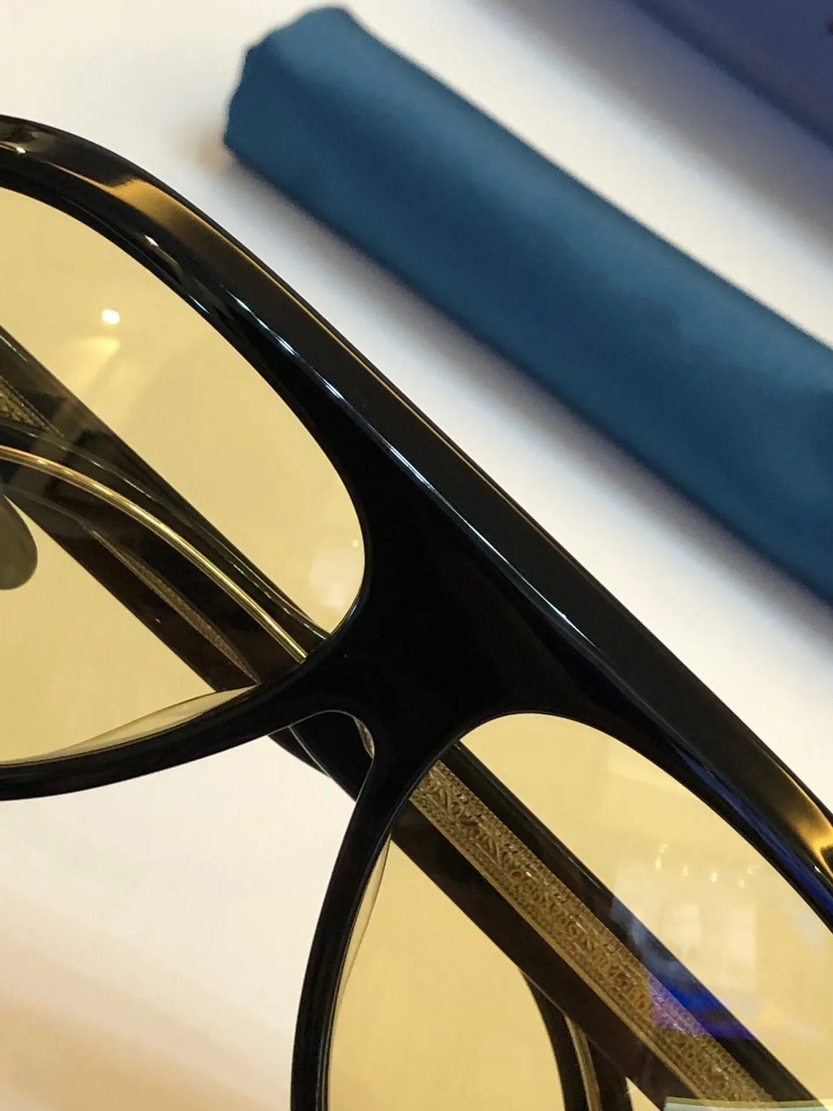Gucci Unisex Aviator Acetate Black Yellow Sunglasses